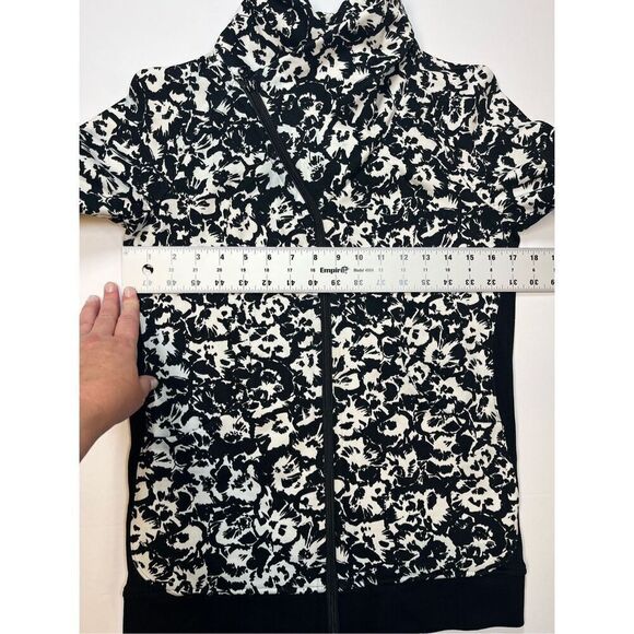 Lululemon Cozy Cuddle Up Jacket Fleur Sombre White Black Style W4IDCS Size 6 - Picture 6 of 14